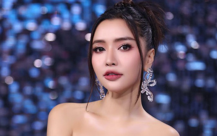 song-23-bich-phuong-1-1697254745739512780924-55-0-524-750-crop-1697254752373198937356-11-73-430-743-1747717558.png
