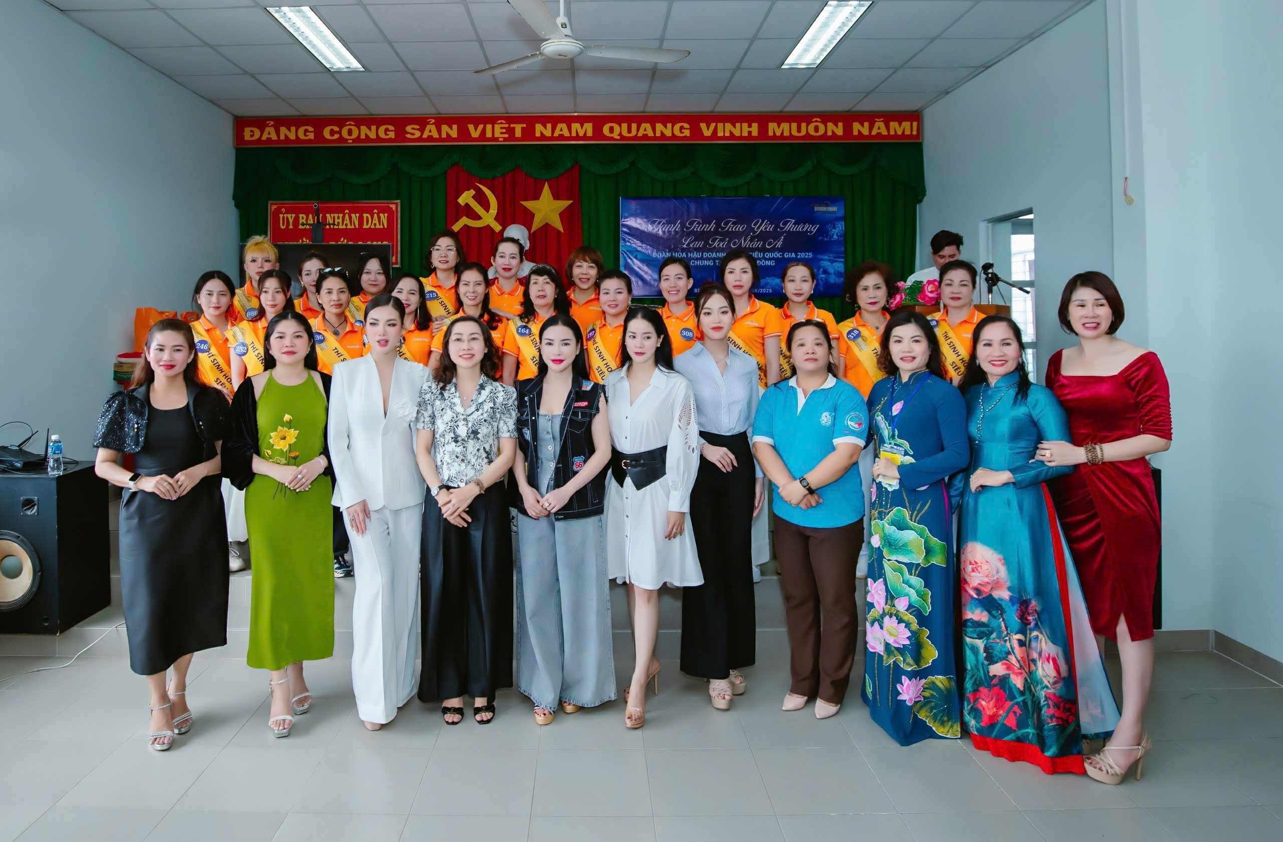 hoa-hau-doanh-nhan-sieu-quoc-gia-7-1748992881.jpg