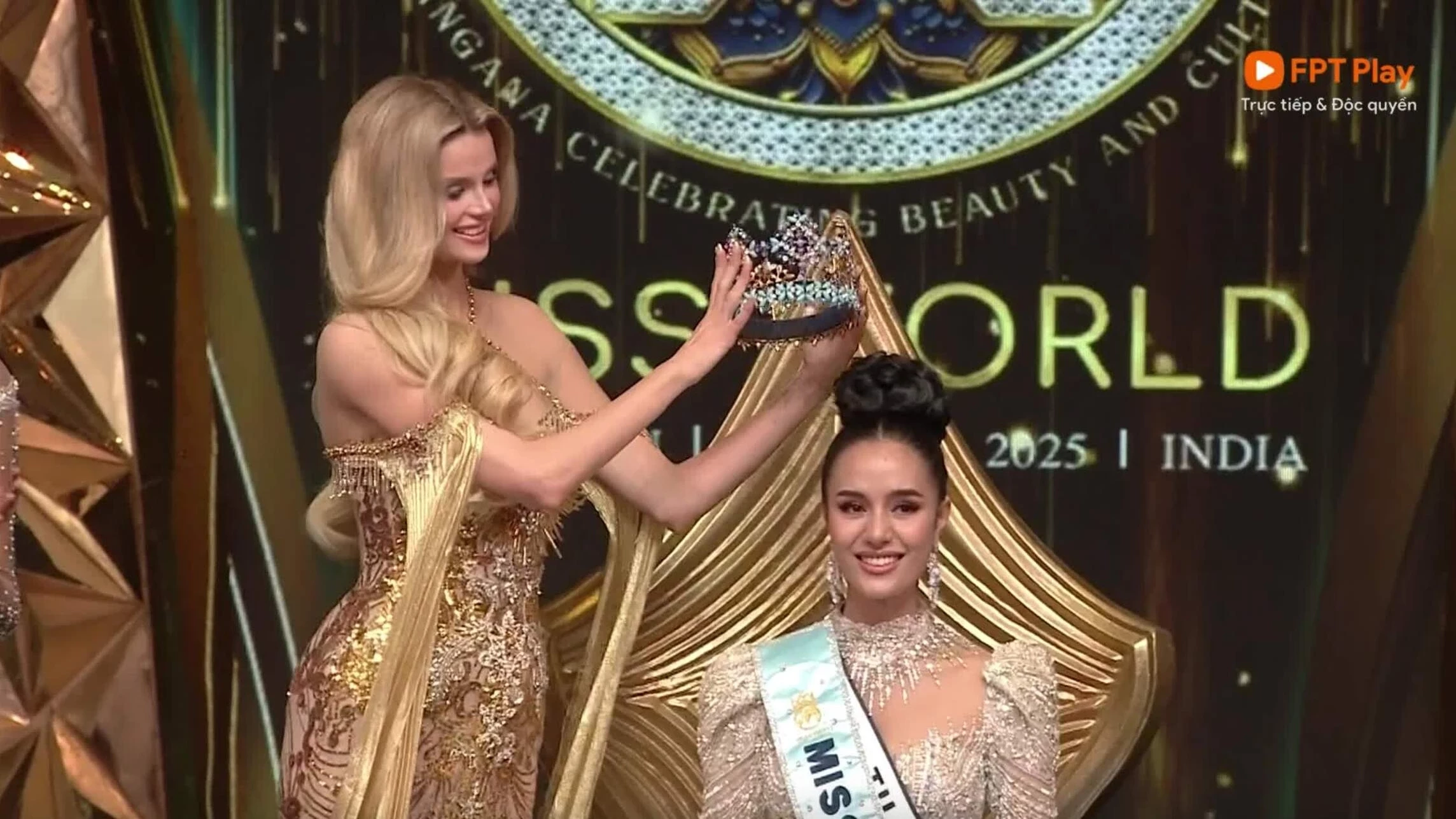 khoanh-khac-dang-quang-miss-world-2025-cua-nguoi-dep-thai-la-1748708051-1749907044.webp