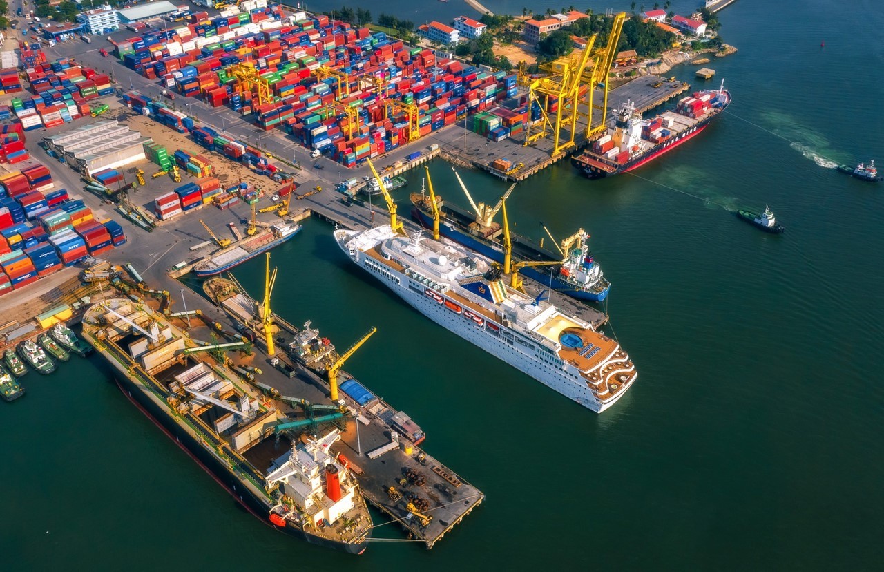vietnam-port-1751192339.jpg