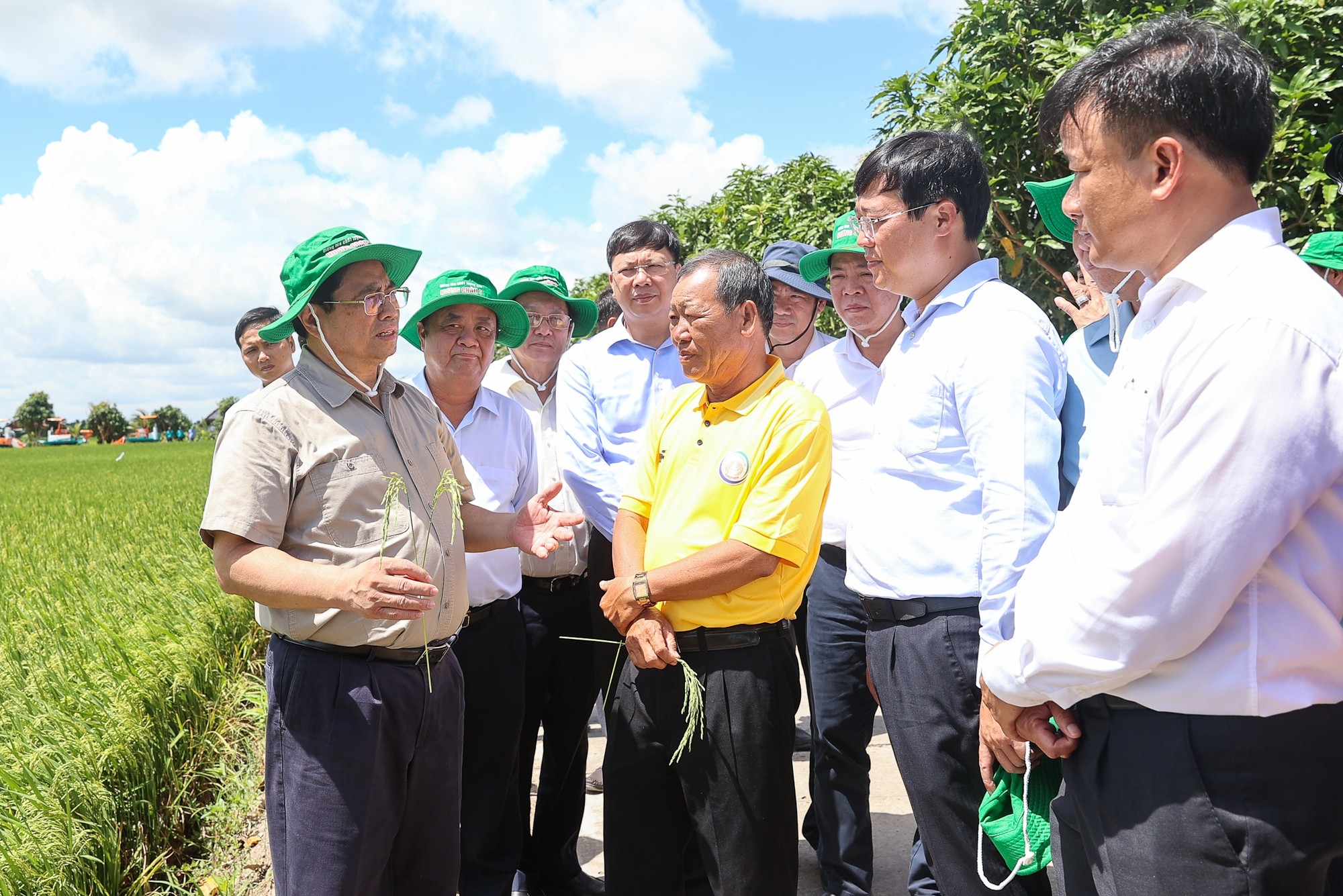 thu-tuong-tham-dong-thap-1754984135.jpg