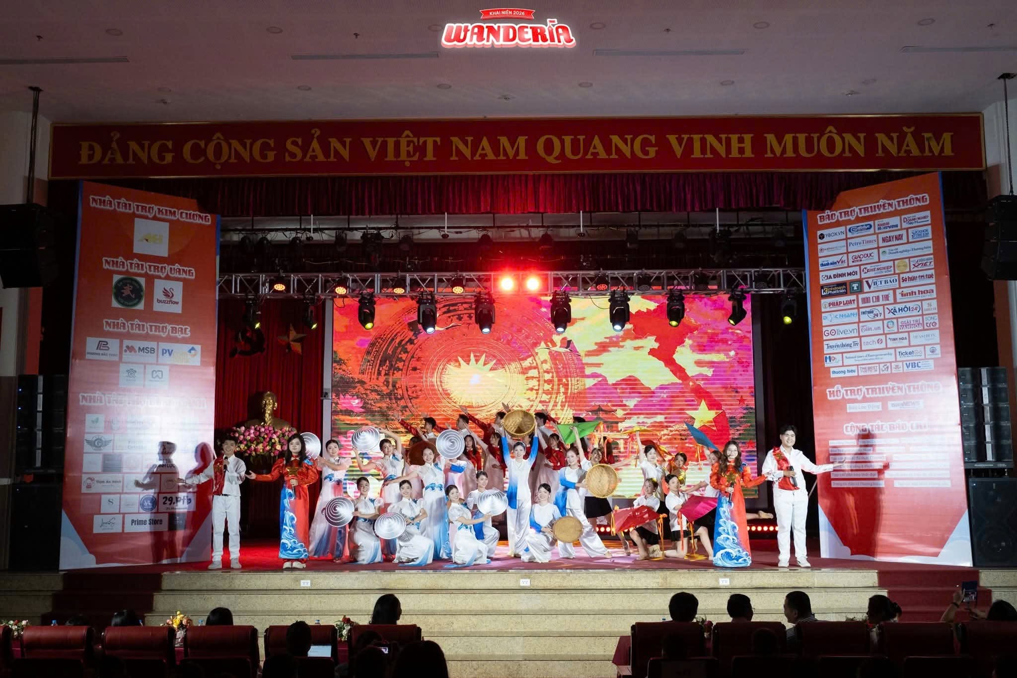 anh-1-thumbnail-1792655052.jpg