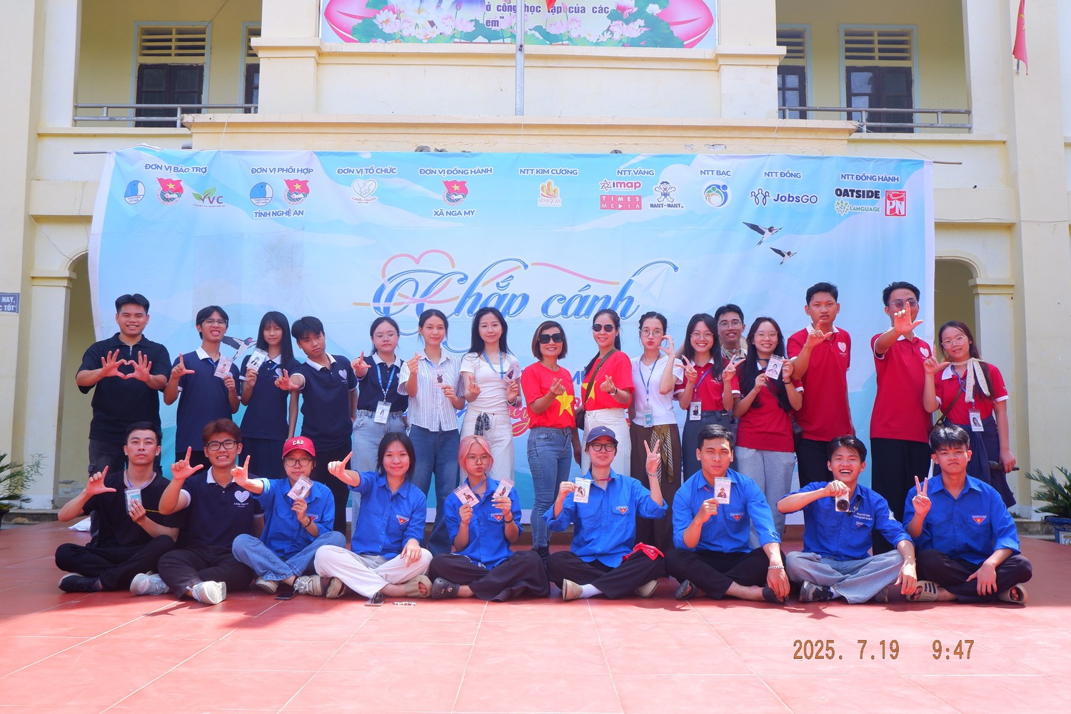 little-hearts-1-1753706985.jpg