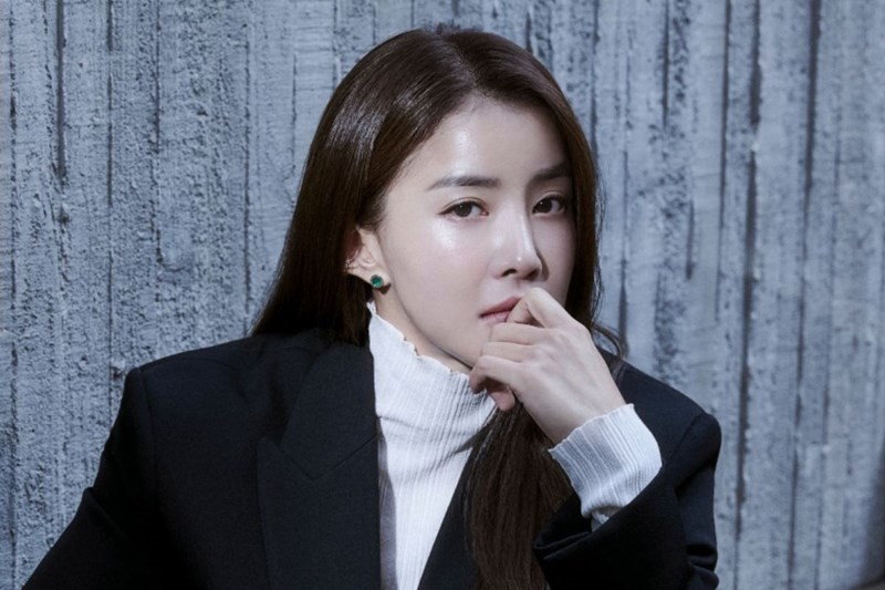 lee-si-young-1a-1751980403.jpg