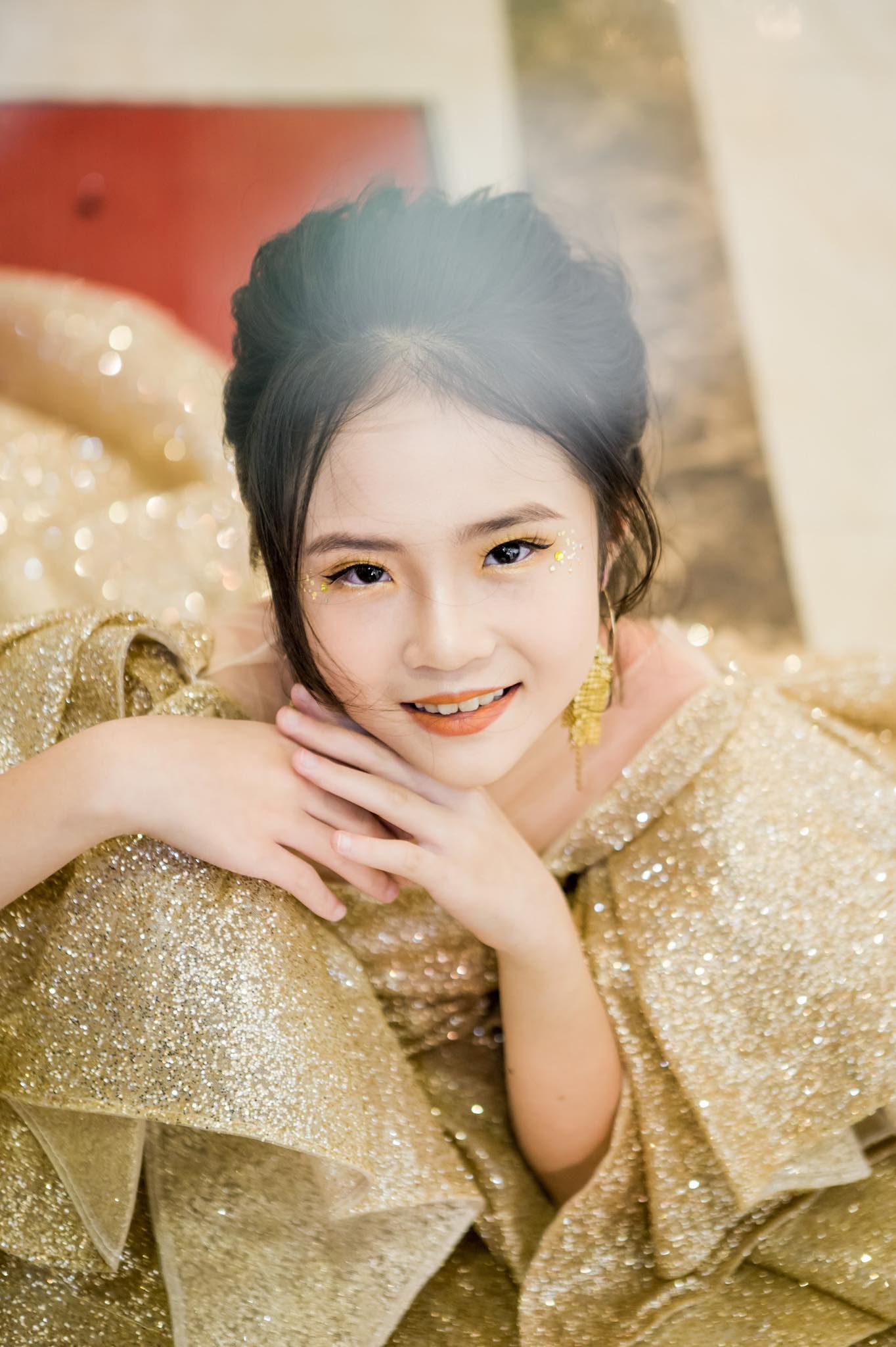 100 mẫu nhí tham dự Tuần lễ thời trang trẻ em Hà Nội