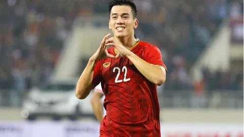 Video: Tiến Linh ghi bàn gỡ hòa 2-2 cho U22 Việt Nam