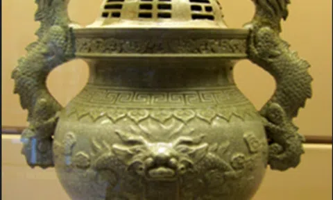 GỐM SỨ BÁT TRÀNG, BÀN TAY VÀNG CỦA NGƯỜI THỢ