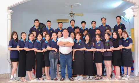 CEO Nguyễn Văn Ninh khởi nghiệp với dưa lưới công nghệ cao và xây dựng hệ sinh thái nông nghiệp sạch
