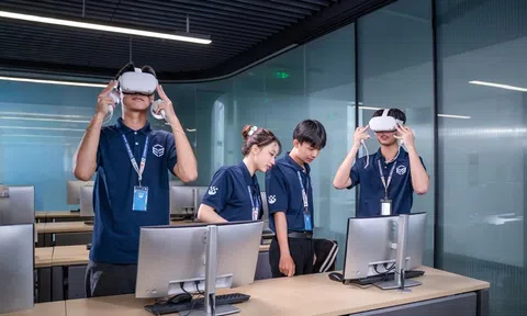 Không học IT có làm được Data Analyst không? Lộ trình 6 tháng thực tế cho người trái ngành