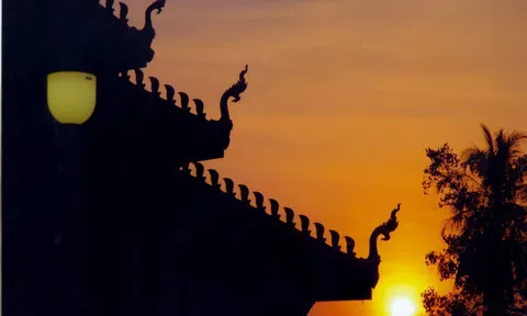 Nhìn sang nước bạn: Sự quyến rũ của Thủ đô Viêng Chăn