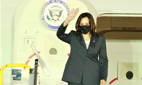 Phó Tổng thống Hoa Kỳ Kamala Harris bắt đầu chuyến thăm Việt Nam