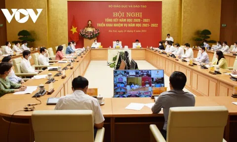 Thủ tướng: Năm học mới phải đảm bảo an toàn trường học gắn với tiêm vaccine