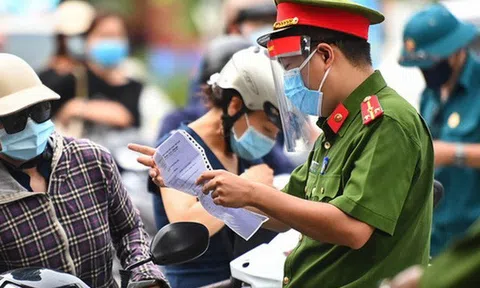Hướng dẫn chính thức của Công an Hà Nội về cấp giấy đi đường, thẻ mua hàng trong vùng 1