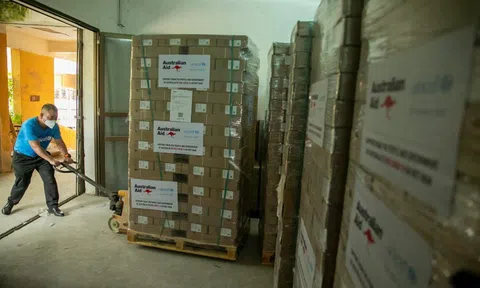 50.000 hộp an toàn do Chính phủ Úc hỗ trợ đã đến Việt Nam