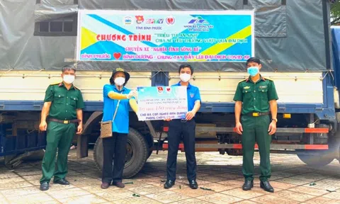 Người dân Bình Dương thêm phấn khởi khi nhận 900 túi an sinh đầy niềm yêu từ Bình Phước
