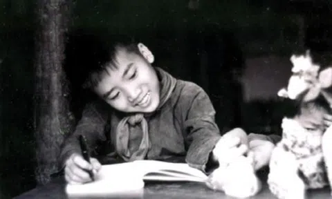 Trung Thu 53 năm trước của Nhà thơ Trần Đăng Khoa và bạn bè qua bộ phim tài liệu Le Petit monde Khoa