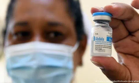 Chính phủ cho phép lựa chọn nhà thầu để mua 10 triệu liều vaccine Abdala của Cuba