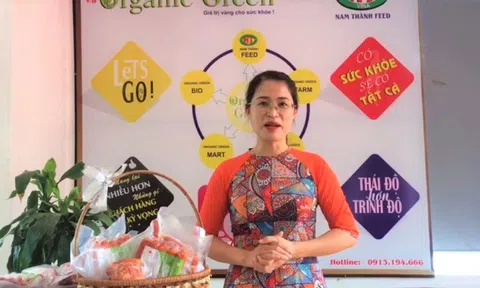 Thực phẩm sạch Organic Green tại Chợ đêm trên mây
