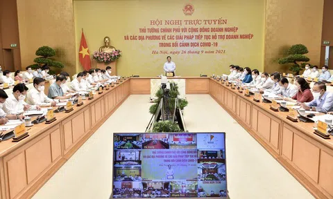 Thủ tướng: Cần tìm giải pháp phát triển kinh tế mà vẫn chống được dịch