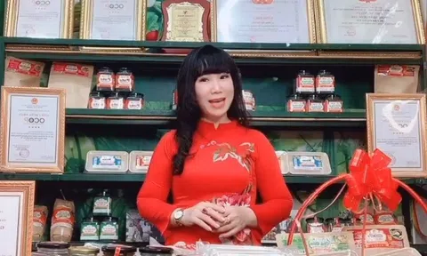 Chuyên trang Hội nhập Tạp chí điện tử Văn hóa và Phát triển phối hợp tổ chức "Chợ đêm trên mây"