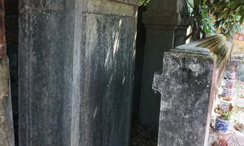 Hai văn bia quí ở Hải Dương