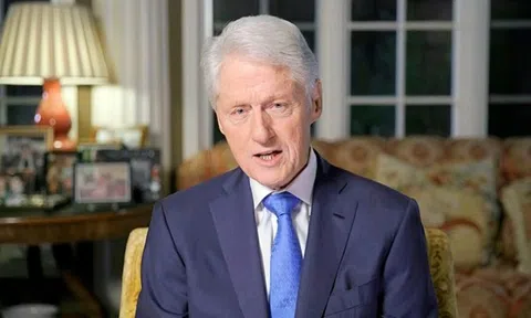 Cựu Tổng thống Mỹ Bill Clinton bất ngờ phải nhập viện