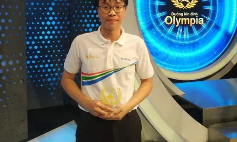 Phú Thọ: Thí sinh Đinh Việt Hưng trường THPT Quế Lâm gây ấn tượng tại đấu trường OLIMPIA