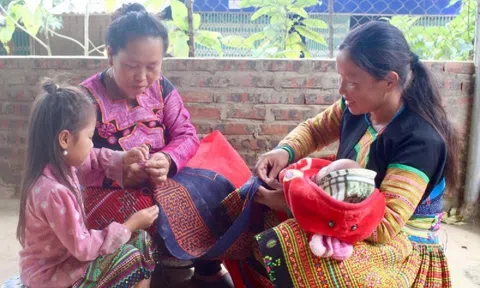 Gìn giữ nghề se lanh, dệt vải nơi rẻo cao Sơn La