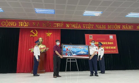 Hà Nội: Xây dựng Đoạn đường đoàn kết Quân - Dân "Vì Một Việt Nam Xanh"