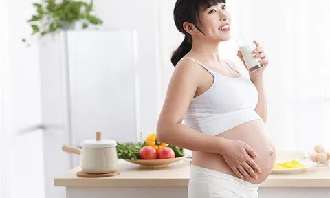 Mẹ bầu hiện đại và quan niệm “cố gắng” ăn nhiều vì con