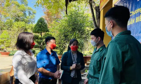Mang hương vị Tết đến với người yếu thế và tuyến đầu chặn dịch