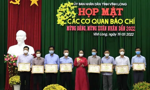 Vĩnh Long: Họp mặt báo chí mùa Xuân Nhâm Dần 2022
