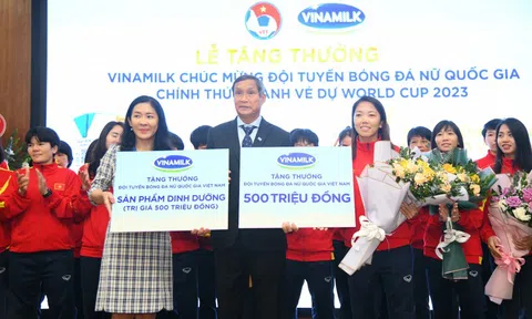 Vinamilk thưởng nóng 1 tỷ đồng khích lệ thành tích xuất sắc của tuyển bóng đá nữ