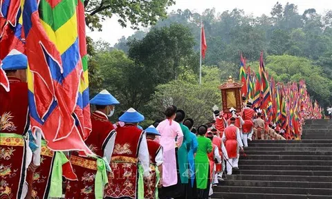 Giỗ Tổ Hùng Vương năm 2022: “Linh thiêng nguồn cội, Đất Tổ Hùng Vương”.