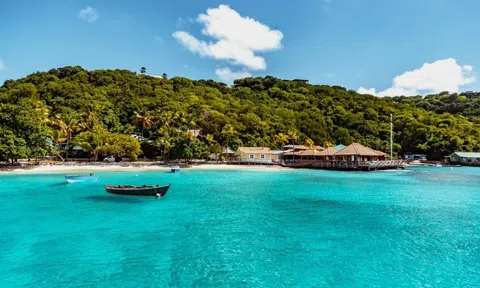 Hòn đảo nào tại Việt Nam sánh ngang thiên đường du lịch lừng danh thế giới?