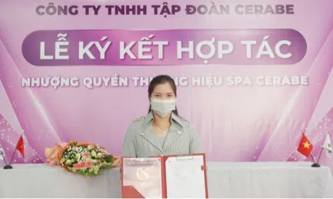 Lễ kí kết hợp tác toàn diện giữa Chuỗi nhượng quyền thương hiệu Spa Cerabe và Chủ Spa Lý Thị Sinh