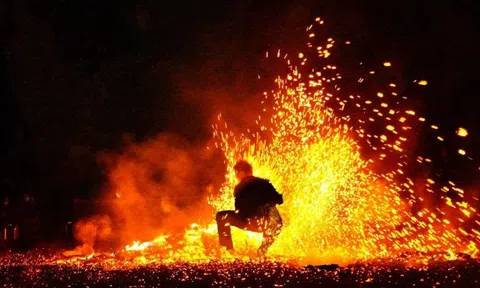 Tuyên Quang: Độc đáo Lễ hội Nhảy lửa của dân tộc Pà Thẻn