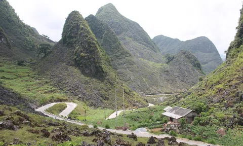 Hà Giang: Hạn chế phương tiện trên một số tuyến đường phục vụ Lễ hội Chợ Phong lưu Khâu Vai