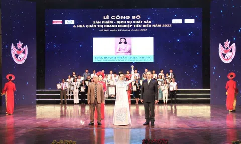 CEO Triệu Nhung - Công ty EBISU KAZE JAPAN được vinh danh tại sự kiện ASIA - PACIFIC FAMONUS BRANDS 2022
