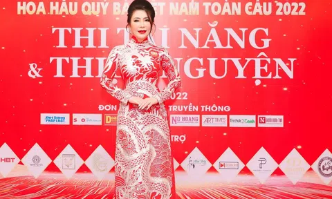 Chủ tịch tập đoàn bia Sài Gòn Ái Quốc ủng hộ quỹ thiện nguyện tại cuộc thi Hoa hậu Quý bà Việt Nam Toàn cầu 2022