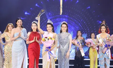 Doanh nhân Nguyễn Thị Lan Hương đăng quang danh hiệu Á hậu 3 Hoa hậu Quý bà Việt Nam Toàn cầu 2022