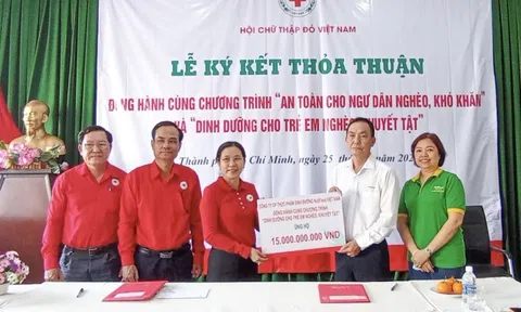 Nutifood đồng hành cùng Hội Chữ Thập Đỏ Việt Nam hỗ trợ trẻ em và ngư dân nghèo