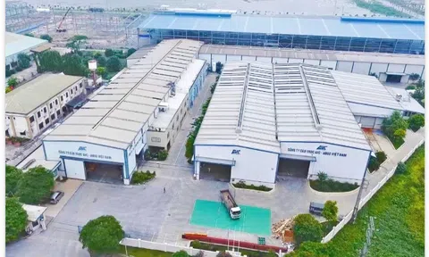 AVC Cranes áp dụng giải pháp quản lý thiết bị và bảo trì tài sản sản xuất SmartBiz IoT để phát triển