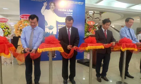Thừa Thiên Huế: Khai mạc triển lãm “Những tấm gương bình dị mà cao quý”