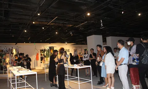 Đầu tiên tại Việt Nam tổ chức triển lãm Thời trang Truyền thông và Marketing