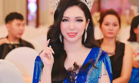 Hoa hậu Khương Phương Anh phát biểu tại bán kết Hoa hậu Doanh nhân Châu Á Việt Nam 2022