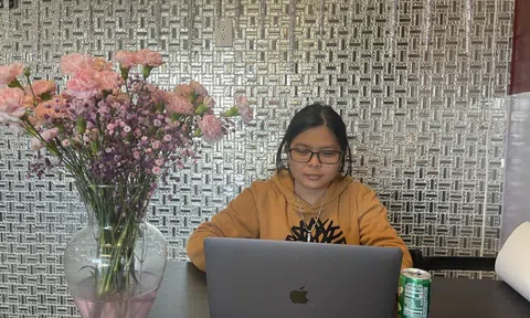 Cô gái 9X kinh doanh cửa hàng hải sản thành công tại đất Mỹ