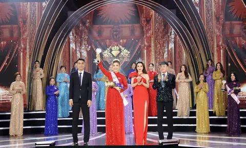 Doanh nhân Nguyễn Thị Thủy Tiên thắng giải Người đẹp truyền thông Hoa hậu Doanh nhân Việt Nam 2023