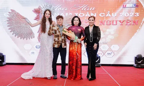 Doanh nhân Phạm Thị Tuyết Mai đấu giá thành công trang phục dạ hội trong đêm Thiện nguyện cuộc thi Hoa hậu Quý bà Việt Nam Toàn cầu 2023