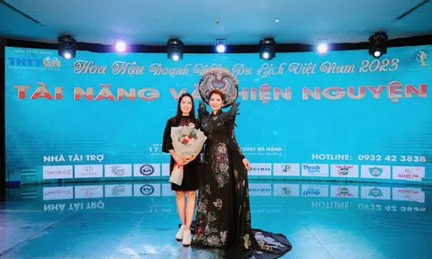 Doanh nhân Trần Thị Huyền Trân cùng khoảnh khắc xúc động bên gia đình trong đêm thiện nguyện